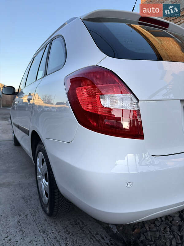 Універсал Skoda Fabia 2010 в Луцьку