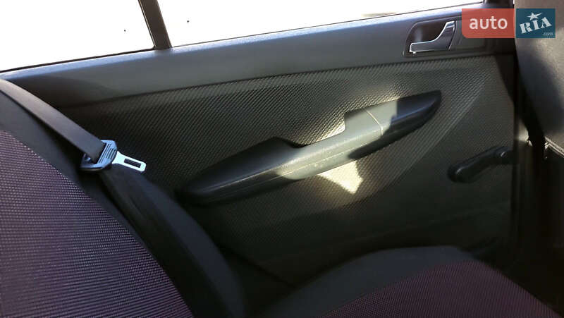 Універсал Skoda Fabia 2005 в Шепетівці