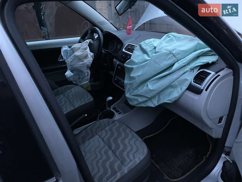 Универсал Skoda Fabia 2008 в Полтаве