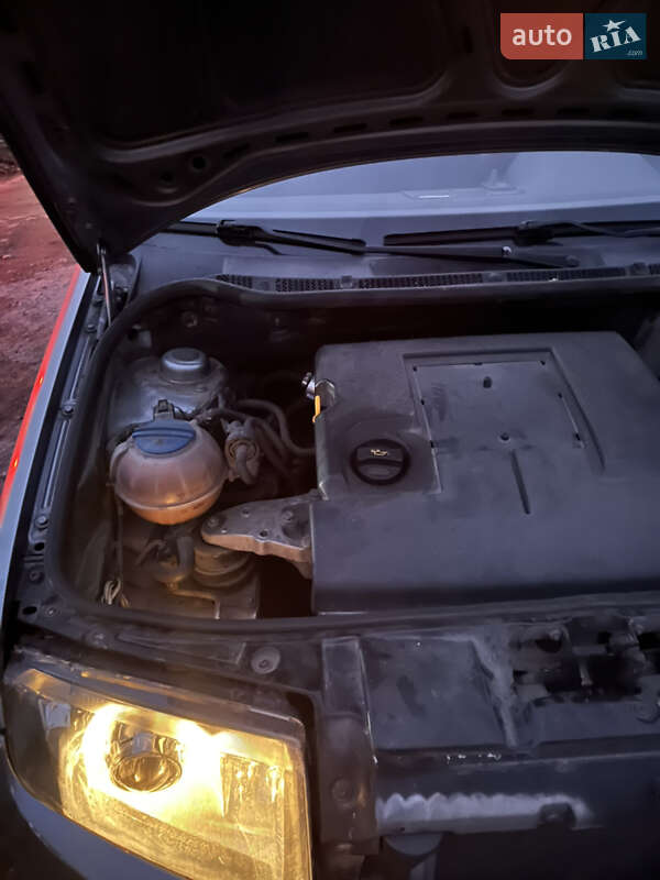 Хетчбек Skoda Fabia 2006 в Дніпрі