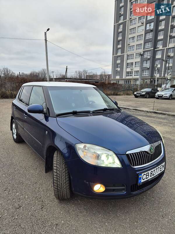 Хетчбек Skoda Fabia 2008 в Києві