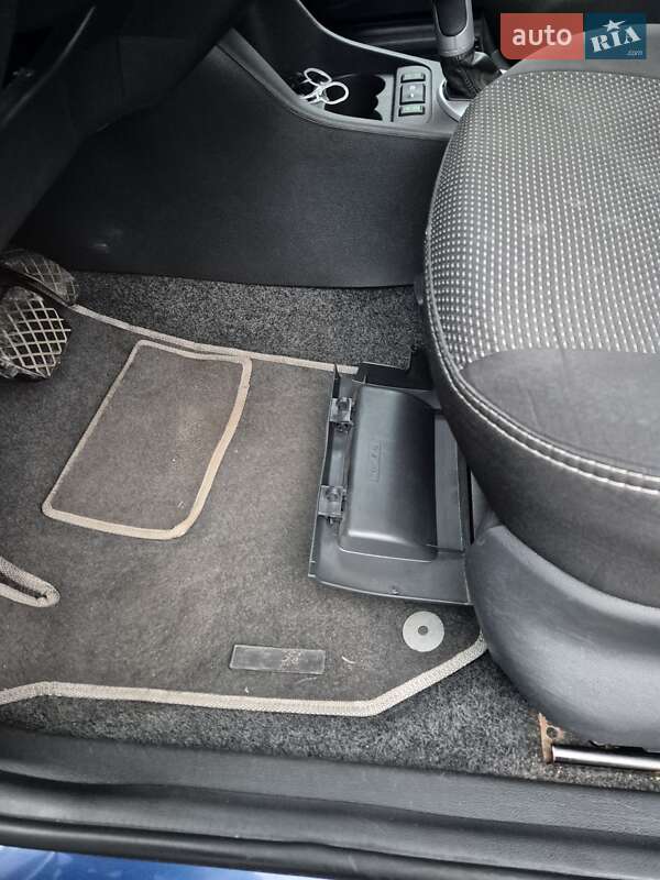 Хетчбек Skoda Fabia 2008 в Києві