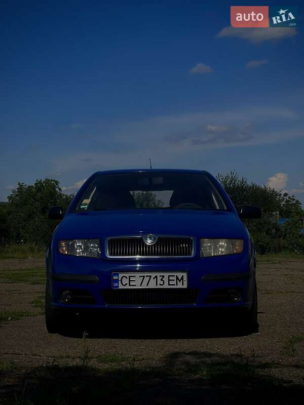 Хетчбек Skoda Fabia 2004 в Чернівцях