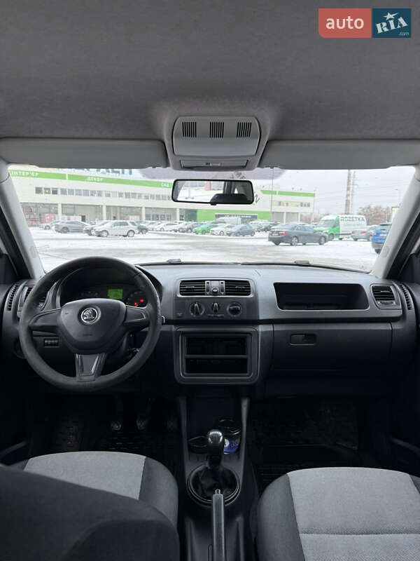 Хетчбек Skoda Fabia 2014 в Києві фото 15 Хетчбек Skoda Fabia 2014 в Києві
