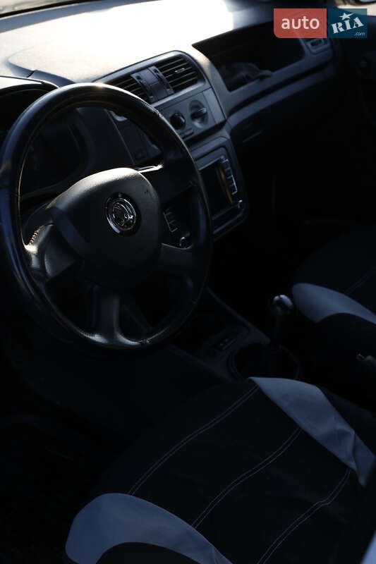 Хэтчбек Skoda Fabia 2013 в Киеве