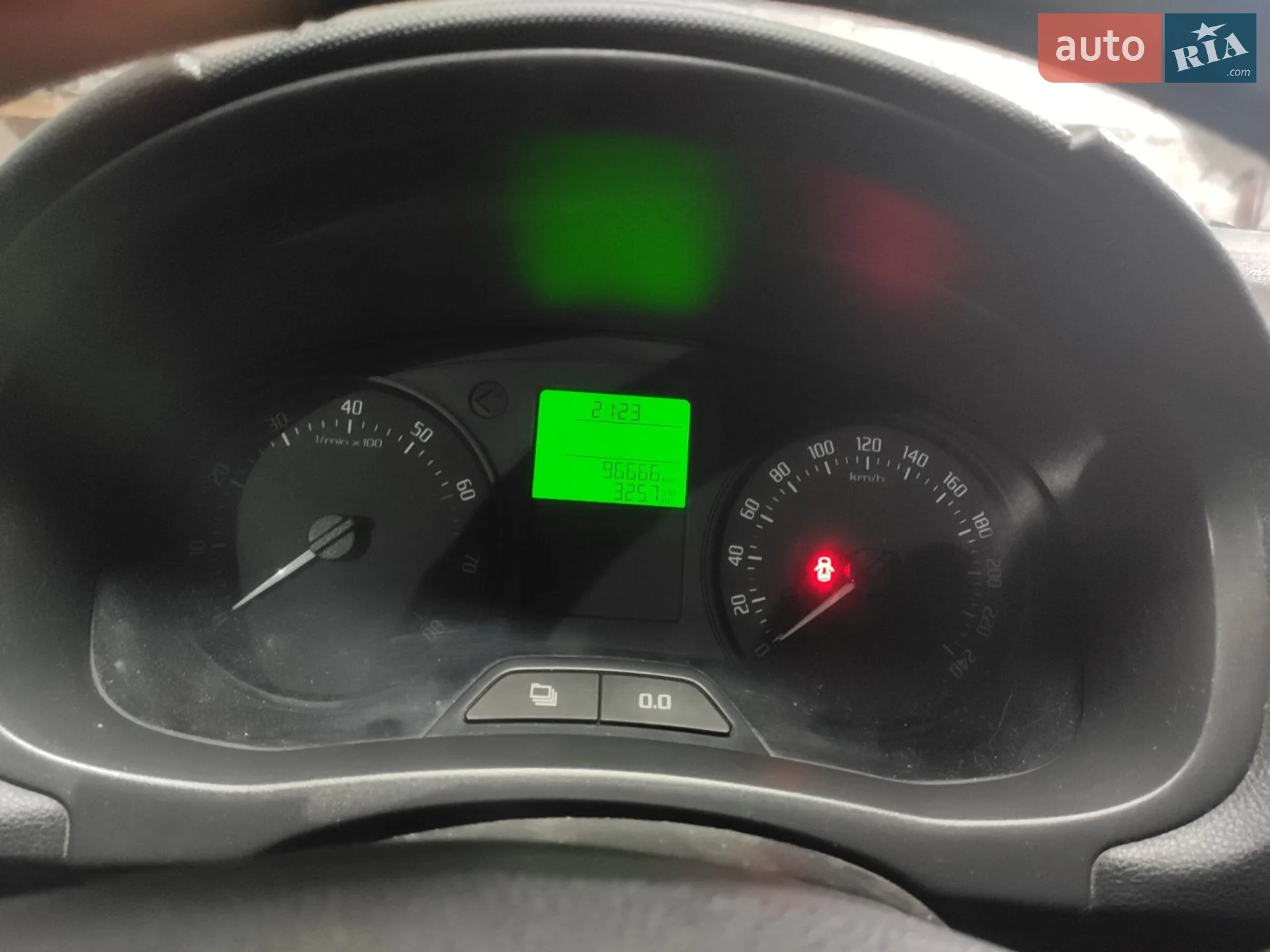 2012 Skoda Fabia - мініатюра 3