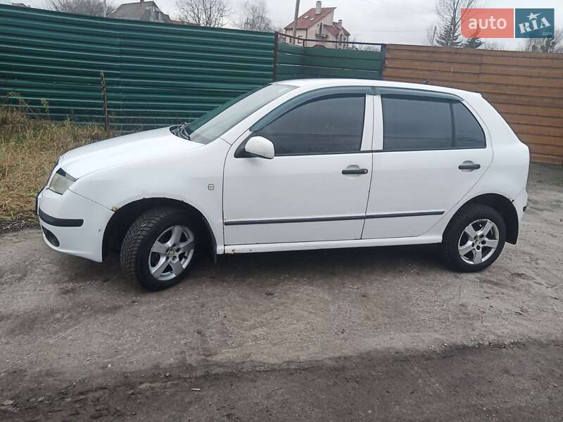 Хэтчбек Skoda Fabia 2006 в Киеве фото 2 Хэтчбек Skoda Fabia 2006 в Киеве