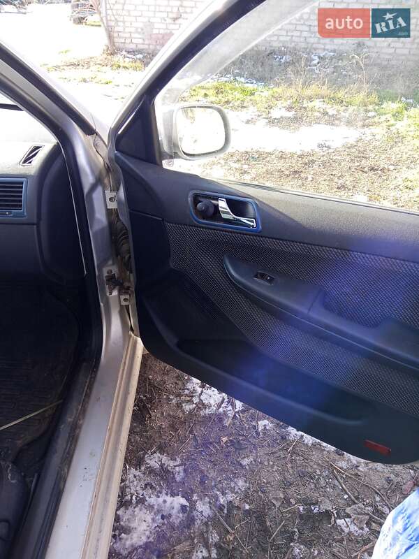 Седан Skoda Fabia 2005 в Херсоні