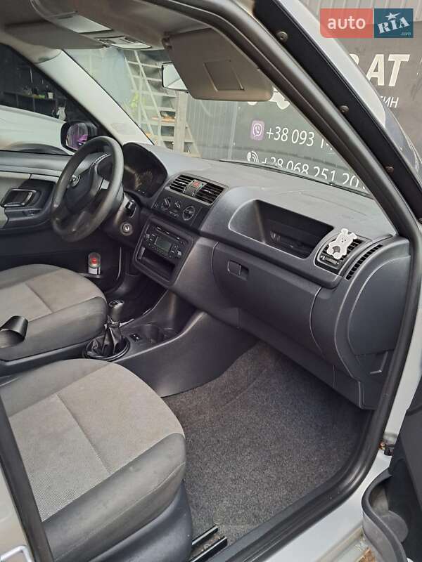 Хэтчбек Skoda Fabia 2012 в Одессе