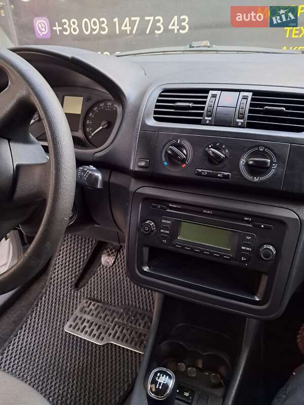 Хэтчбек Skoda Fabia 2012 в Одессе