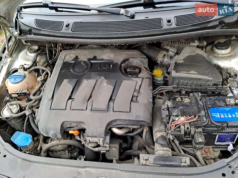 Хэтчбек Skoda Fabia 2012 в Одессе