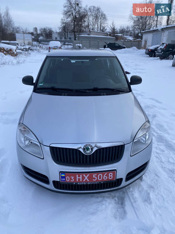Универсал Skoda Fabia 2009 в Хороле