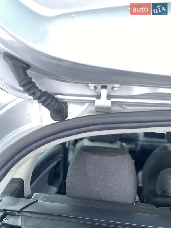 Универсал Skoda Fabia 2009 в Хороле