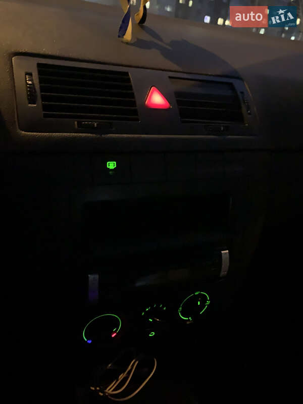 Хетчбек Skoda Fabia 2005 в Батурині