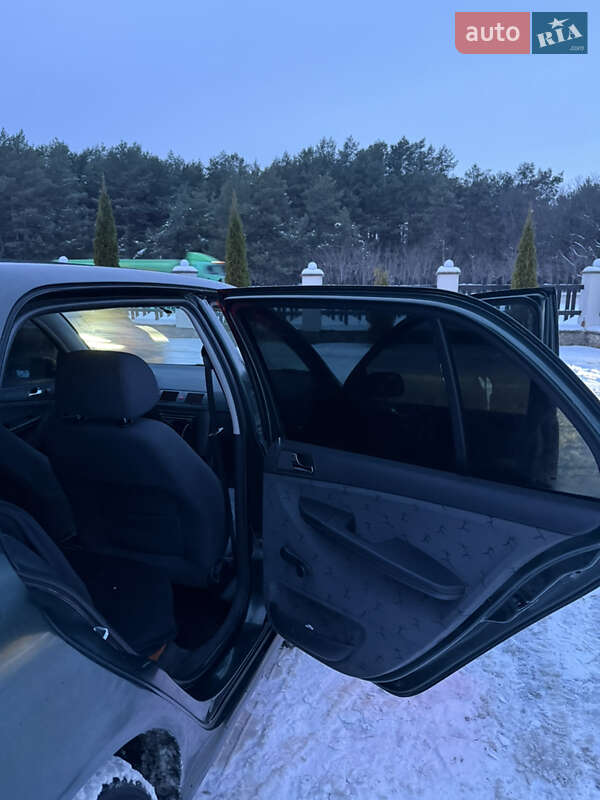 Хетчбек Skoda Fabia 2003 в Переяславі