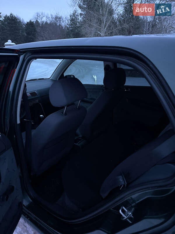 Хетчбек Skoda Fabia 2003 в Переяславі