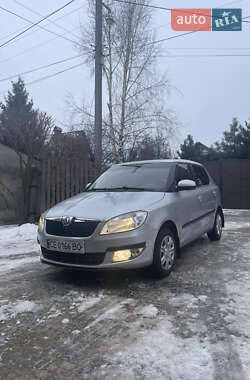 Хетчбек Skoda Fabia 2011 в Чернівцях