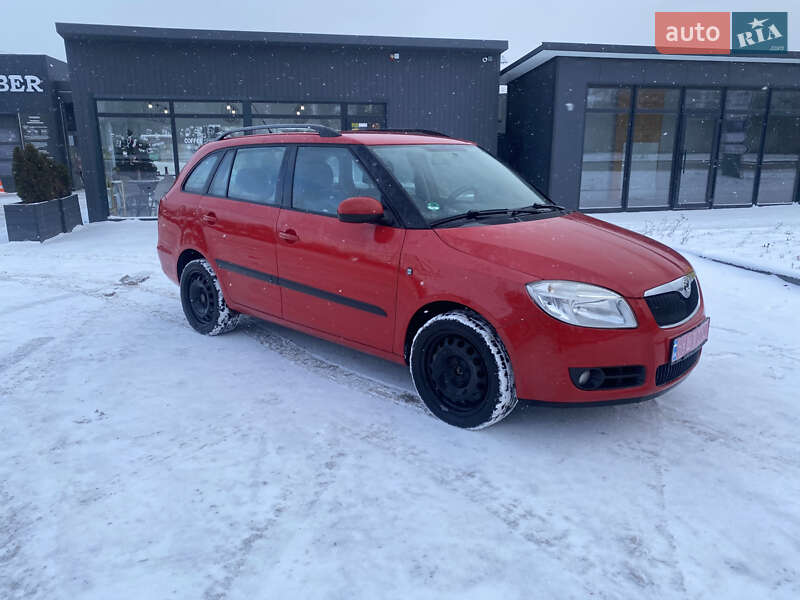 Універсал Skoda Fabia 2008 в Львові