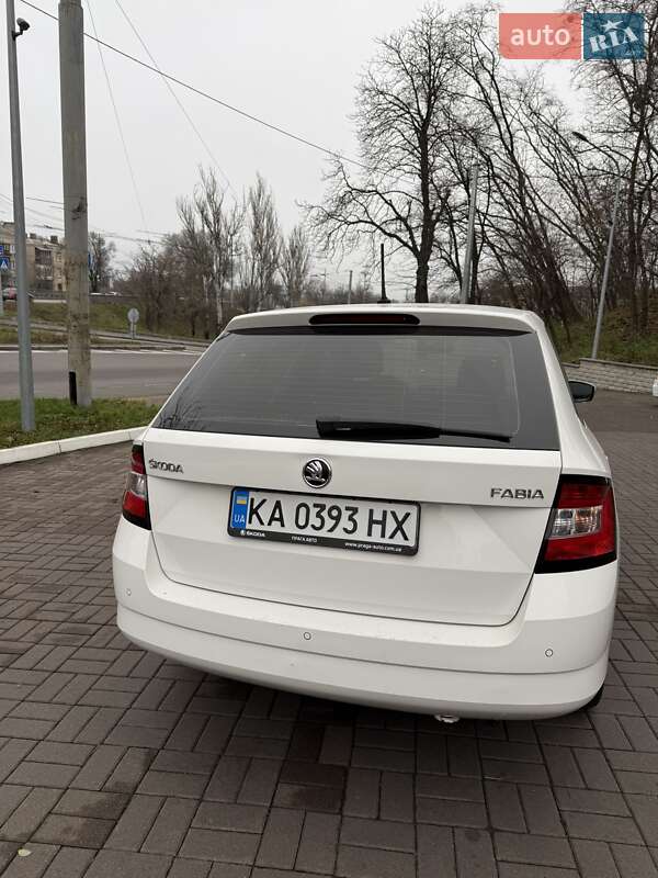 Универсал Skoda Fabia 2015 в Киеве