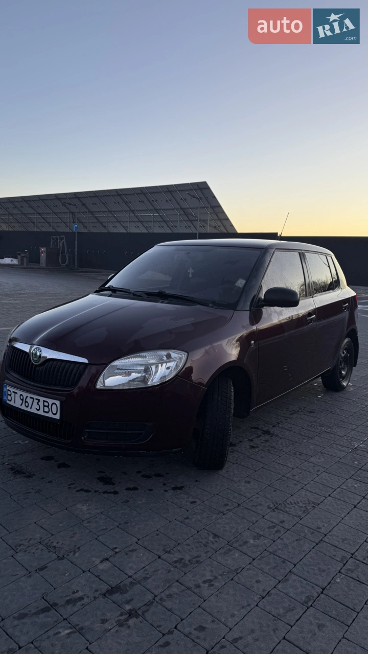 2010 Skoda Fabia - мініатюра 40