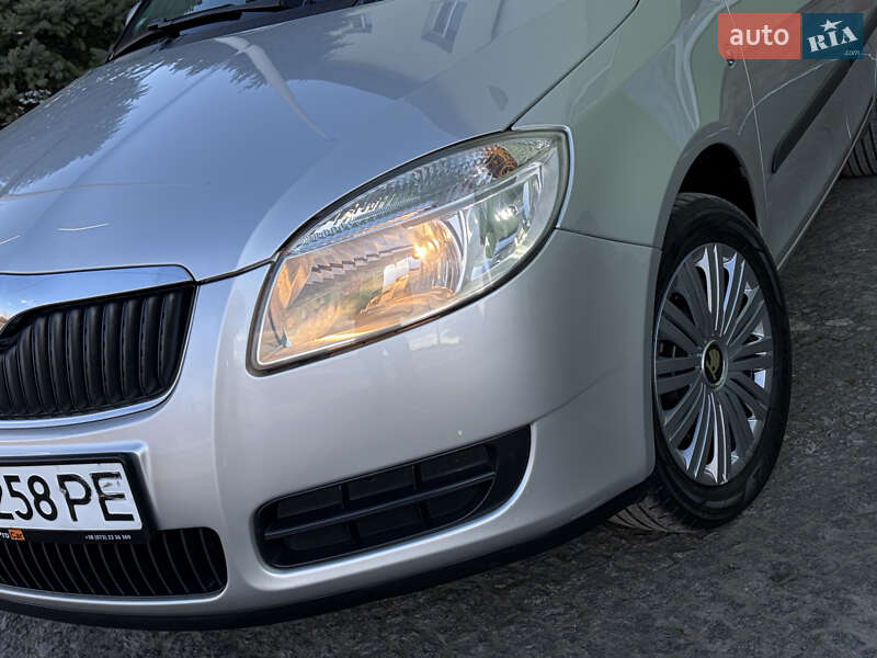 Хетчбек Skoda Fabia 2007 в Дрогобичі