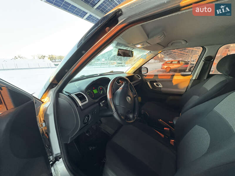 Хетчбек Skoda Fabia 2008 в Києві