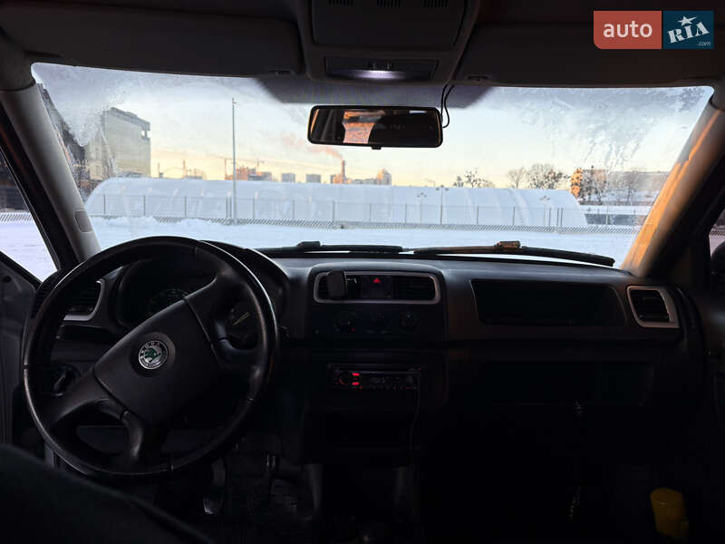 Хетчбек Skoda Fabia 2008 в Києві