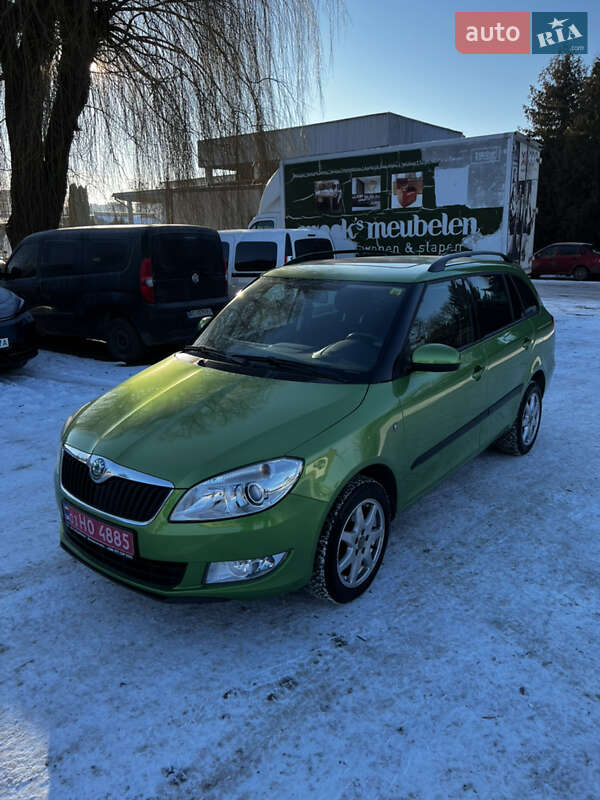Универсал Skoda Fabia 2011 в Луцке