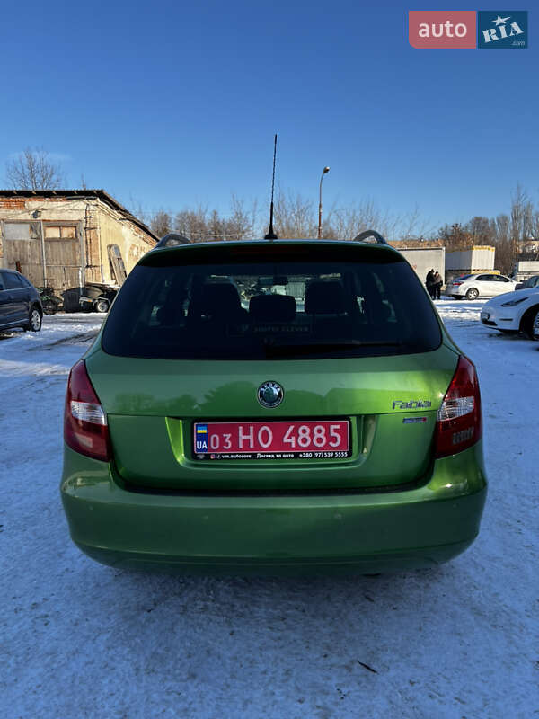 Универсал Skoda Fabia 2011 в Луцке