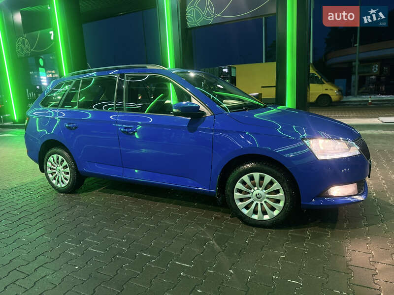 Универсал Skoda Fabia 2021 в Киеве