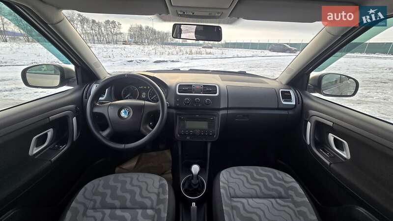 Універсал Skoda Fabia 2009 в Дніпрі