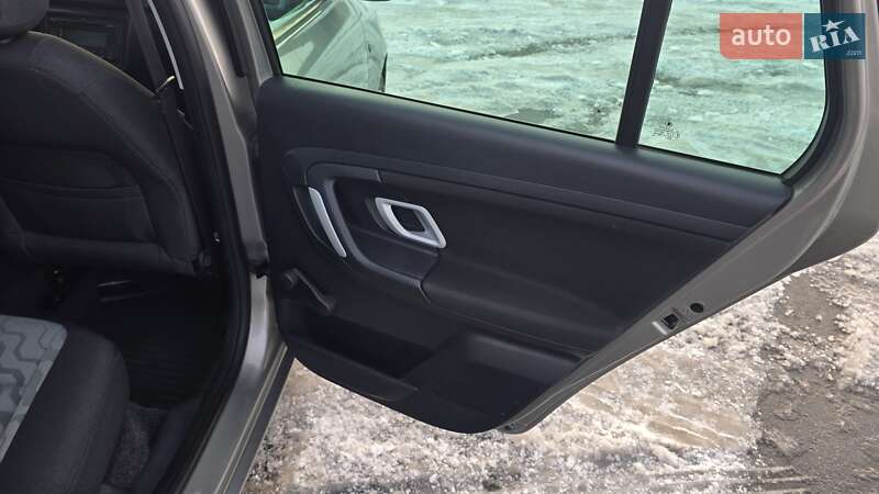 Універсал Skoda Fabia 2009 в Дніпрі