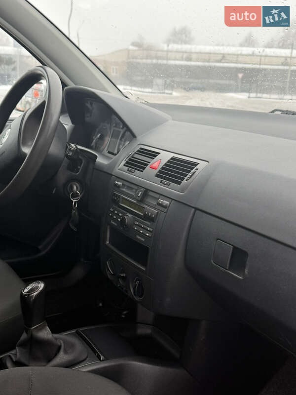 Универсал Skoda Fabia 2004 в Виннице фото 26 Универсал Skoda Fabia 2004 в Виннице