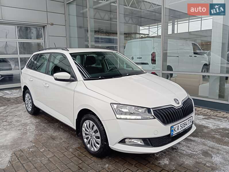 2021 Skoda Fabia, VIN TMBJP6NJ2NB500032:plate — фото 1 (autoria)