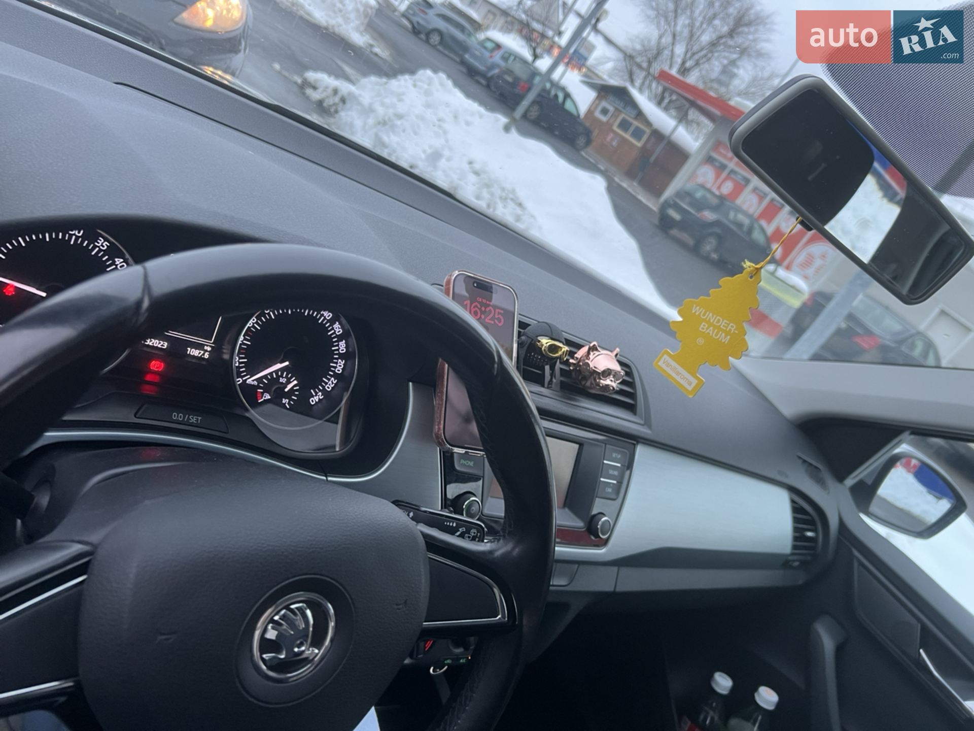 2016 Skoda Fabia - мініатюра 8
