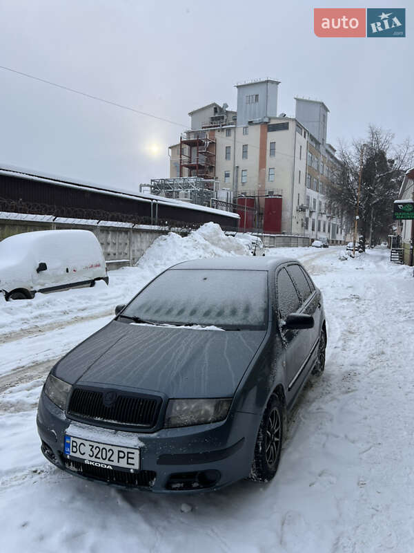 Хэтчбек Skoda Fabia 2005 в Львове