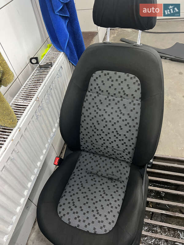 Хэтчбек Skoda Fabia 2005 в Львове