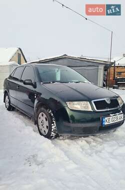 Седан Skoda Fabia 2002 в Днепре