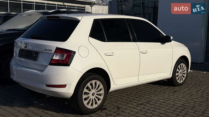 Хэтчбек Skoda Fabia 2019 в Мукачево