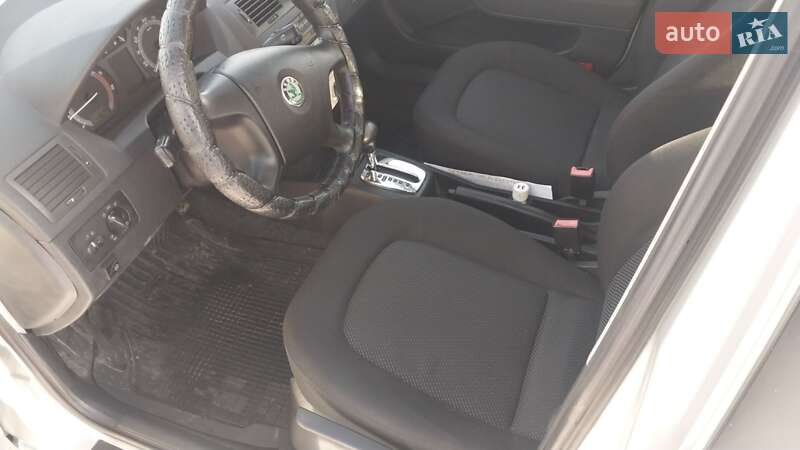 Универсал Skoda Fabia 2004 в Чернигове