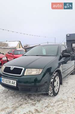 Седан Skoda Fabia 2002 в Днепре