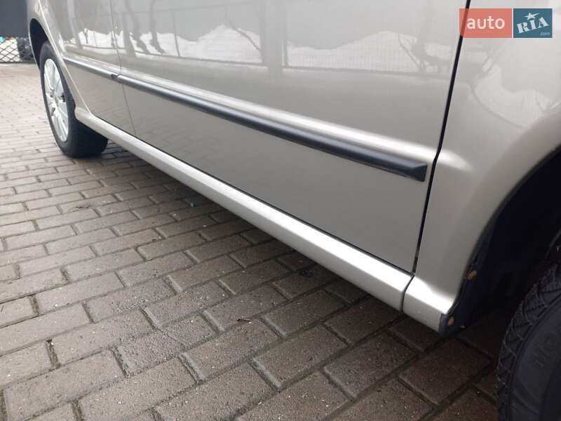 Хэтчбек Skoda Fabia 2006 в Мукачево