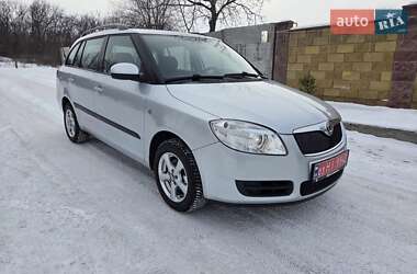 Універсал Skoda Fabia 2009 в Кам'янському