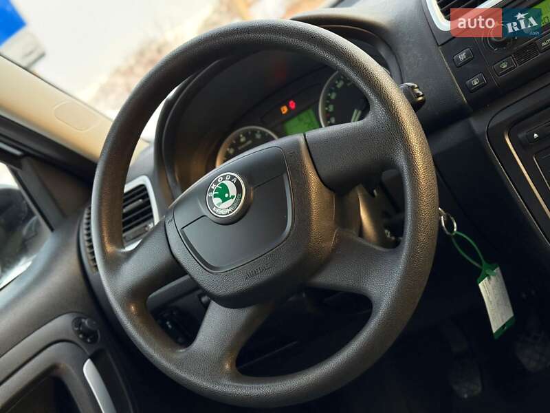 Хэтчбек Skoda Fabia 2009 в Харькове