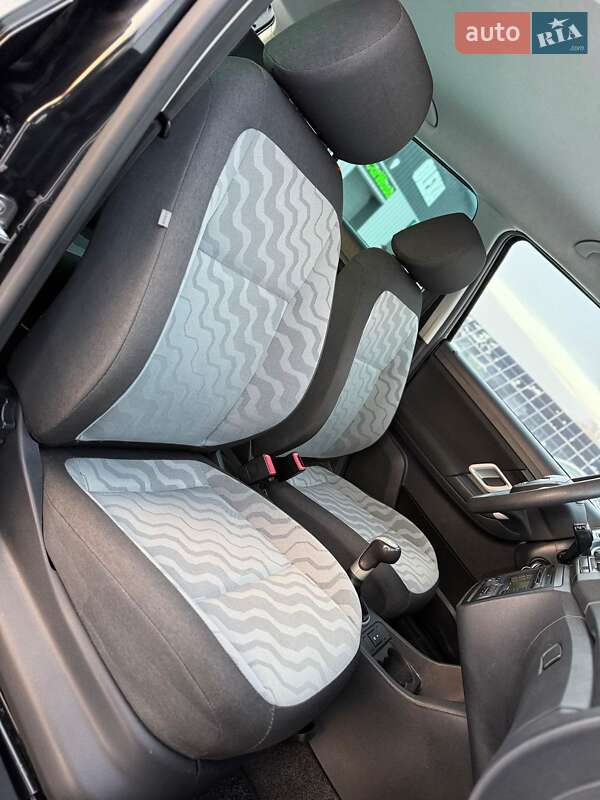 Хэтчбек Skoda Fabia 2009 в Харькове