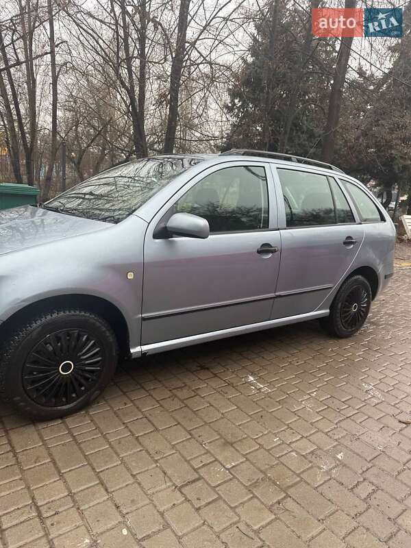 Универсал Skoda Fabia 2003 в Одессе