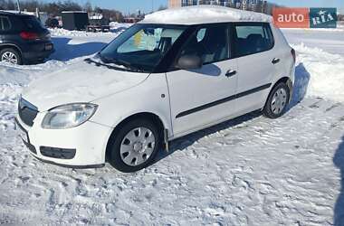Хэтчбек Skoda Fabia 2009 в Львове