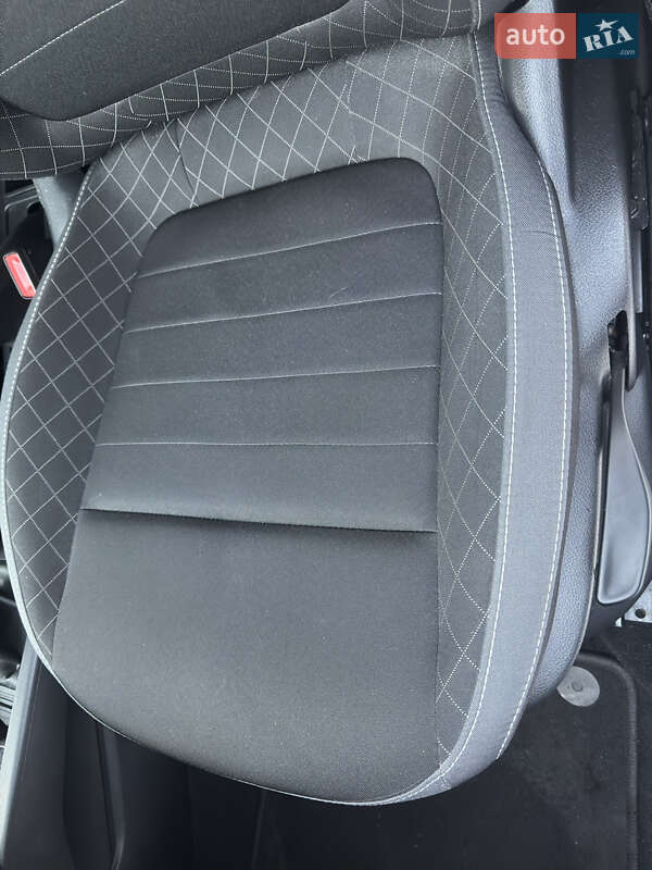 Универсал Skoda Fabia 2021 в Киеве