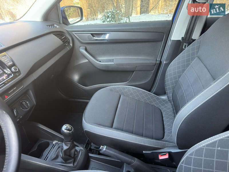 Универсал Skoda Fabia 2021 в Киеве