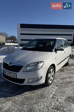 Универсал Skoda Fabia 2011 в Вараше